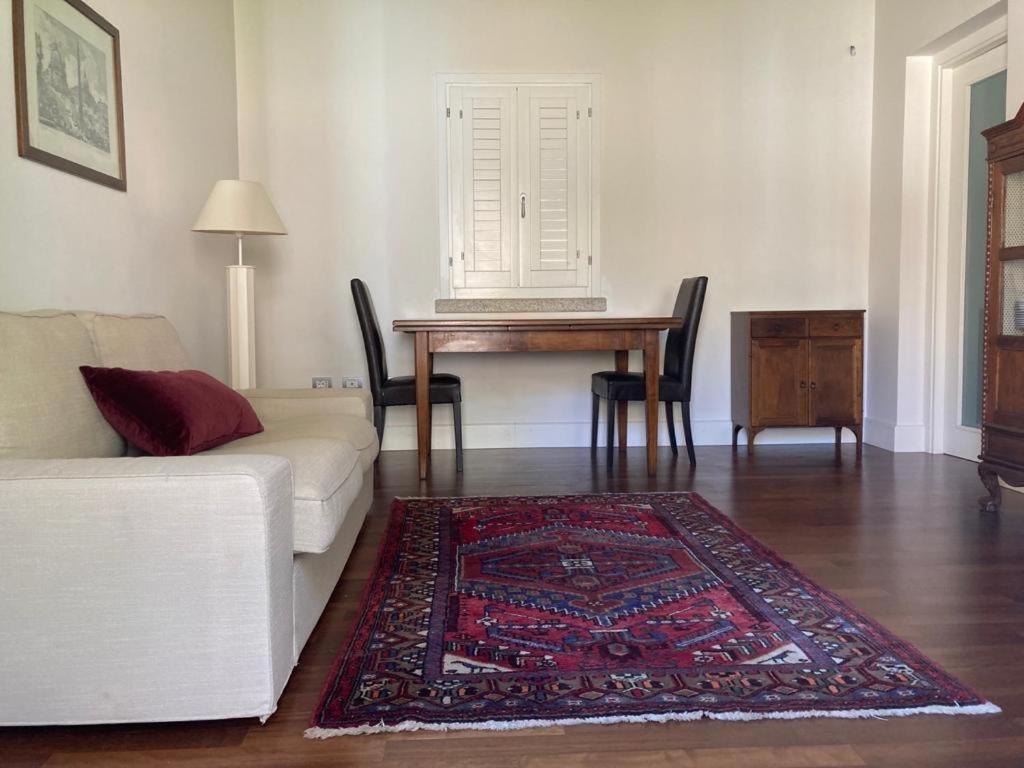סארוק Suite A Villa D'Orri מראה חיצוני תמונה