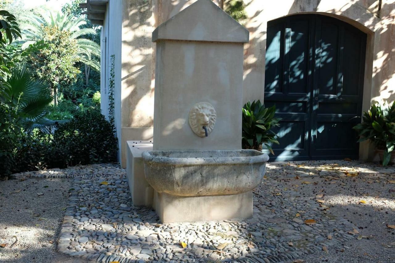 סארוק Suite A Villa D'Orri מראה חיצוני תמונה